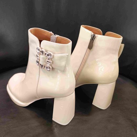 LFGJ凌介女鞋 X0407 时尚粗跟短靴 商品图3