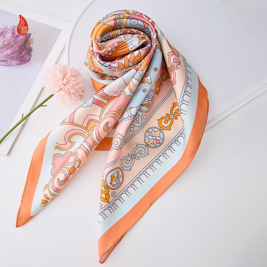 上久楷SAINTJOY/上久楷 双面印花真丝方巾 华彩纹章WJ3J025206004 商品图1