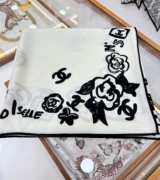 小香 山茶花羊毛蚕丝围巾方巾 商品图3