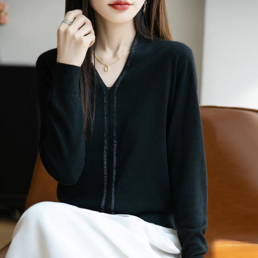 奥伊米初秋女V领气质修身烫钻薄款毛衣羊毛针织衫GH270 商品图3