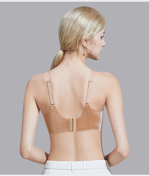 （买一送一）轻奢鎏金无痕内衣 | 有一种“鎏金”的奢感，深V领+高级缎面，颜值超高 商品图4