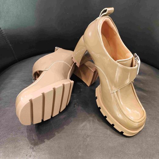 LFGJ凌介X0403 漆皮粗跟休闲鞋 商品图8