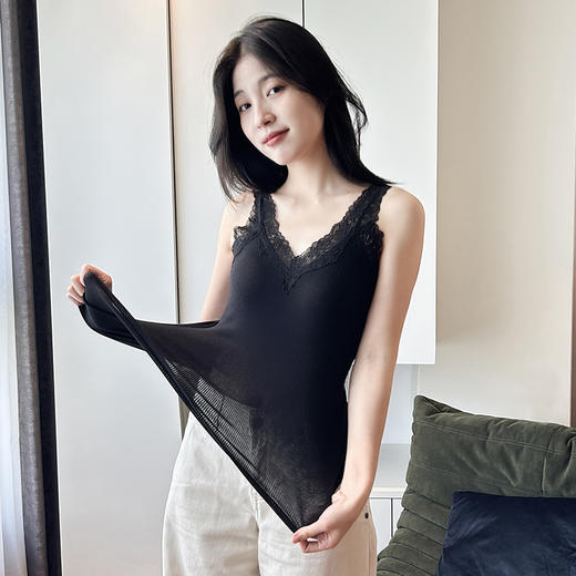 36%棉+30%绵羊毛+29%莫代尔 柔暖莫代尔羊毛蕾丝V领背心 商品图2