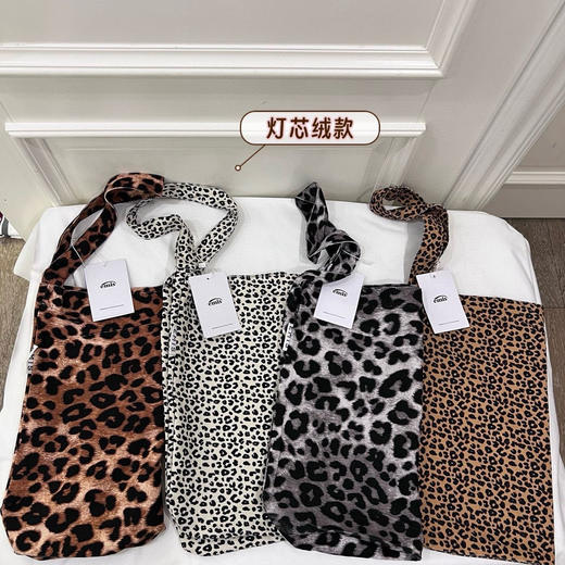 INS断货王❗️💰59抢中韩女明星狂宠的【emis 同款花布袋】❗️法式田园风炸街！帆布耐磨抗造！巨能装！宝妈遛娃神器！学生党上课搭子！上班族通勤救星！ 商品图5