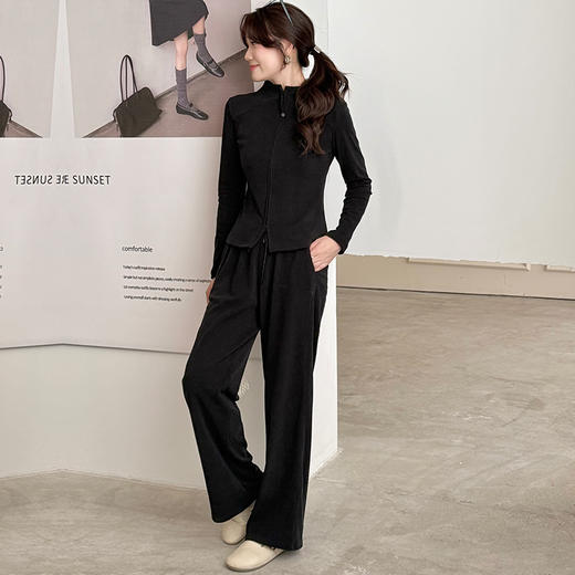 下单3-5天发货！【LU家同款！】K.HIP 全拉链塑形衫套装  立领双拉链，高度锁温，修身鱼骨设计增加设计感，显瘦不臃肿，立显超模身材 商品图11