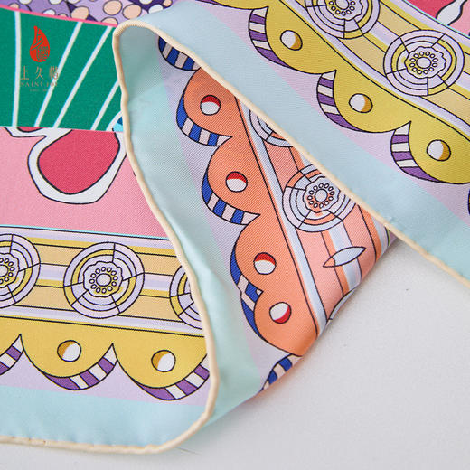 上久楷SAINTJOY/上久楷 双面印花真丝方巾 梦幻扇韵WJ3J025206006 商品图3