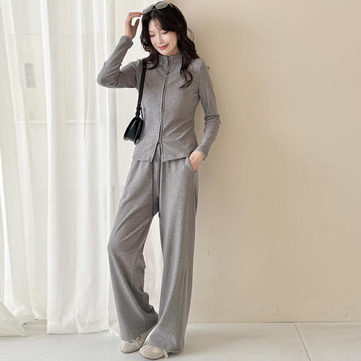 下单3-5天发货！【LU家同款！】K.HIP 全拉链塑形衫套装  立领双拉链，高度锁温，修身鱼骨设计增加设计感，显瘦不臃肿，立显超模身材 商品图4