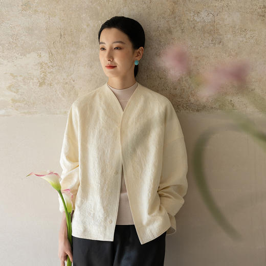 牧衣游原创 提花丝麻短外套女秋季百搭简约白色质朴中式开衫 轻鸾 商品图0