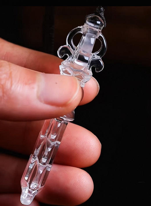 新款天然白水晶文殊智慧剑金刚铃水晶钺刀吊坠复古精雕本命年饰品项链挂件 商品图4