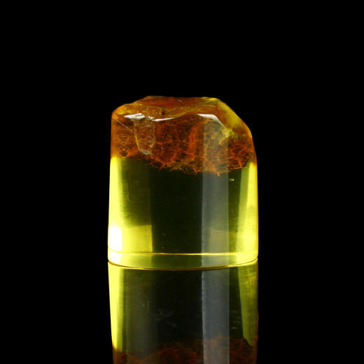 孤品017226天然琥珀带皮小随形章-2.0*1.6*2.2cm 商品图2