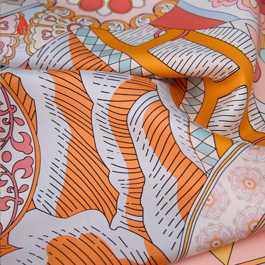 上久楷SAINTJOY/上久楷 双面印花真丝方巾 华彩纹章WJ3J025206004 商品图5