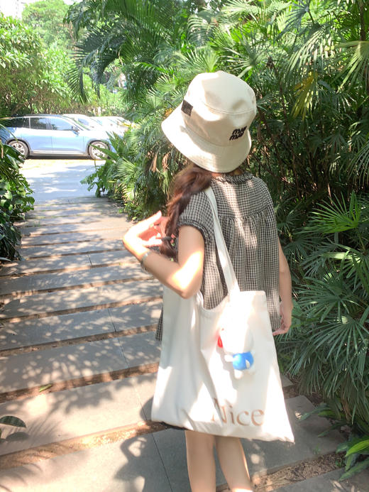 <曾小咸推荐>现货秒杀！微信超特价！韩系木耳边V领格子泡泡袖衬衫 日常189.99 立减110 秒杀79.99！ 商品图9