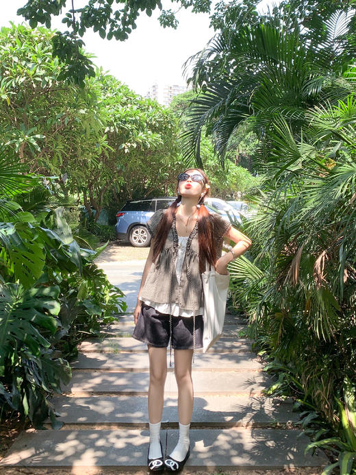 <曾小咸推荐>现货秒杀！微信超特价！韩系木耳边V领格子泡泡袖衬衫 日常189.99 立减110 秒杀79.99！ 商品图6