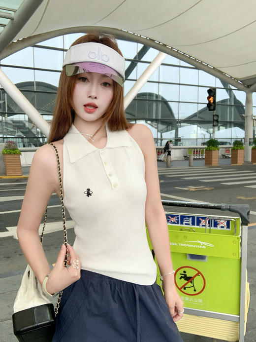 <曾小咸推荐>2色polo领无袖刺绣针织背心 商品图10