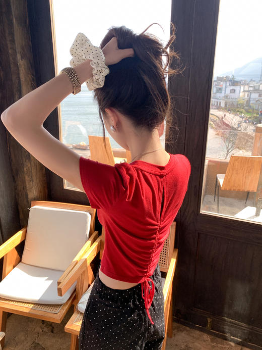 <曾小咸推荐>现货秒杀！微信超特价！设计感2色短款后背系带短袖T恤 日常89.99 立减50 秒杀39.99！ 商品图9