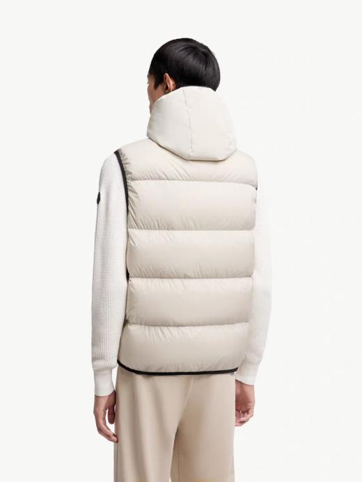 蒙口Guersac男士斜纹绗缝连帽羽绒马甲 商品图2