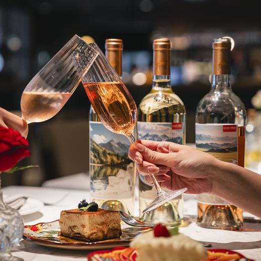 疯抢中！！顺丰/京东发货！【大美新疆·珍藏版葡萄酒】6大西域风情+6款不同风味 干白/干红/桃红 750ml*6瓶/送礼盒装+海马刀 商品图0