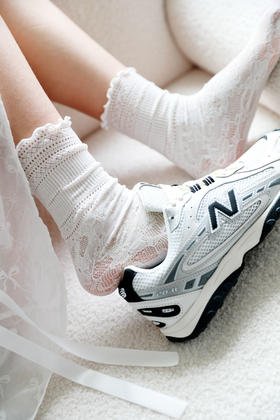 慕了慕了，显腿好长啊啊啊。芭蕾复古情侣软底徒步跑步鞋C092166