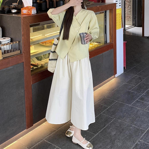 裁缝学苑AS566法式系扣不规则v领衬衫纸样女装中袖上衣小衫样板图纸 商品图1