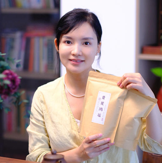 【桂花红茶，桂花黄茶】以鲜桂花和蒙顶红茶黄茶窖制，桂花芬芳馥郁清雅而生蜜香，非遗传承人魏老师私房茶，既不失茶的真味又带浓郁桂花香气，香甜倍增。 商品图1