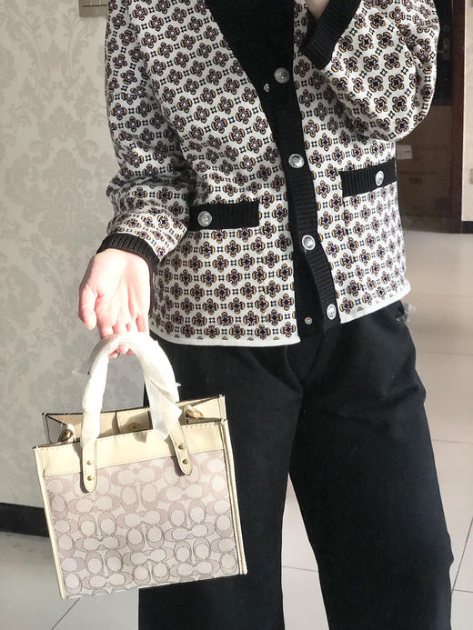 GZ216-蔻驰  Field 22 经典标志印花撞色拼接竖版 织物拼皮革 托特包Tote包购物袋手提单肩斜挎包(KS*MM) 商品图1