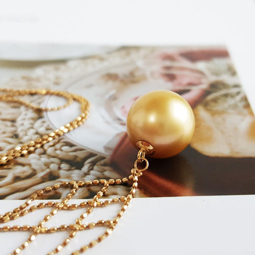 【天然正品】AU750黄金镶天然约11.3MM近无暇正圆浓金色海水珍珠设计款吊坠项链45CM（长度可调节）女士 现售价：3380！180925NJM29 商品图3