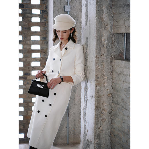 INSUN恩裳气质小香风短款双排扣外套 商品图1