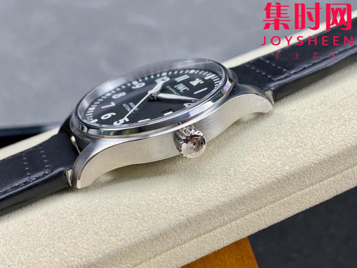 IWC万国 M+飞行员系列IW328201 马克20 马克二十 黑色盘 男士腕表 表径40mm
机芯：搭载进口9015改Cal.32111 商品图5