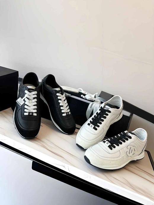 XX64-香奈儿   25P 绒面小牛皮 圆头系带 平底 薄底鞋 低帮 生活休闲鞋 女款（KS*MM） 商品图0