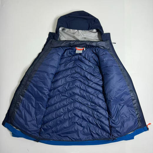 原单正品，新款猛犸象三合一 2.5L冲锋衣➕排骨羽绒内胆。25年秋冬主推款。GTX2.5复合层硬壳，超级柔软

尺码M-XXL 商品图4