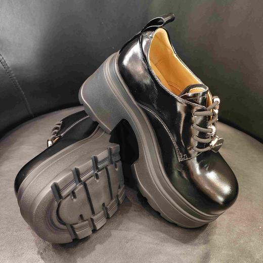 LFGJ凌介女鞋 19901 时尚百搭厚底鞋 商品图3