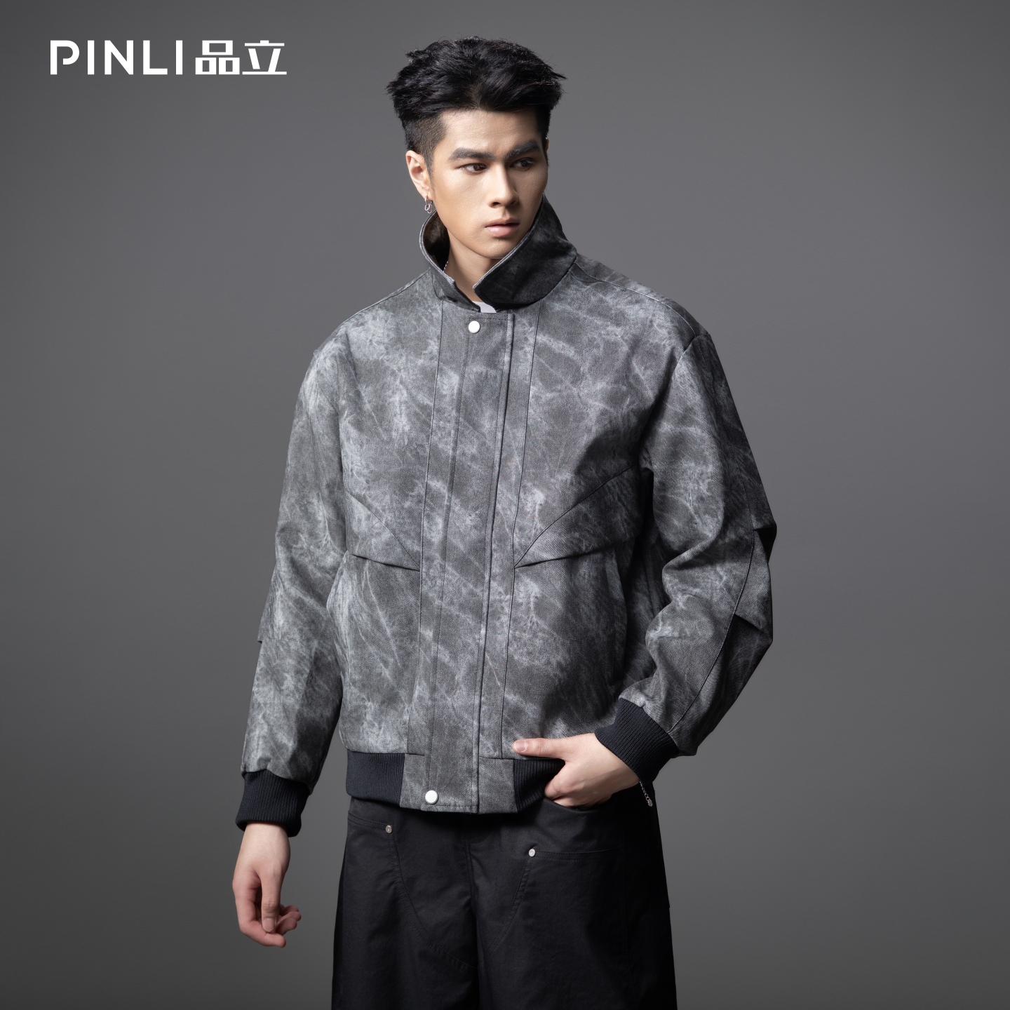 PINLI品立2025秋季新款男士机车风宽松翻领PU茄克外套上衣青年潮GD253104097