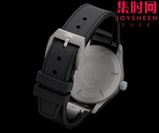 新品重磅来袭 IWC万国 TW飞行员系列 全新马克二十AMG马石油F1车队特别版IW328210/瑞士空中巡逻兵钛金属特别版IW328209 超轻钛金属 男士腕表 商品图8