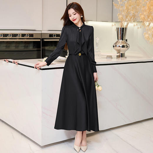 秋款气质洋气百搭收腰显瘦透气长款纯色连衣裙【配腰带】SNX2907 商品图1