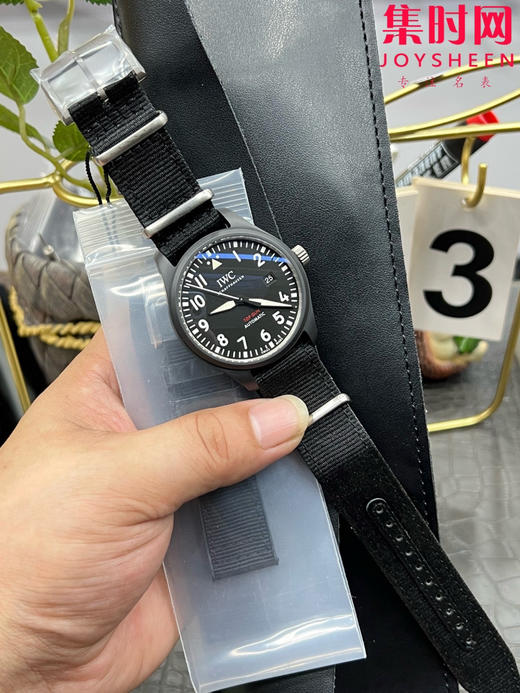 IWC万国 M+飞行员系列IW326901 马克18 马克十八 陶瓷壳 男士腕表 表径41mm
机芯：搭载进口9015改Cal.32110 商品图8