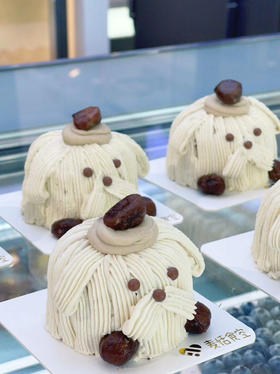 栗子小狗（巧克力胚 栗子夹心）