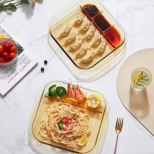 2个到手59.9，康宁琥珀色分格餐盘 高硼硅玻璃材质 耐高温防爆裂 坚硬耐磨抗摔 内壁光滑不粘污 一冲即净 清洁超省的心基地直邮 商品图1