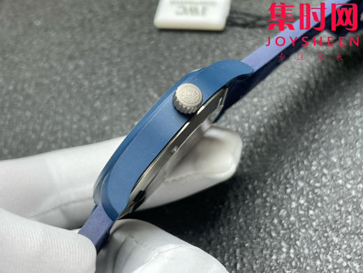 IWC万国 M+飞行员系列IW328101 马克18 马克十八 蓝陶瓷 雾霾蓝 君子蓝 男士腕表 表径41mm 劳伦斯特别版
机芯：搭载进口9015改Cal.32111 商品图6