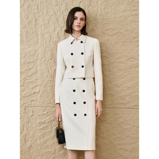 INSUN恩裳气质小香风短款双排扣外套 商品图3