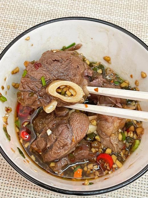 【顺丰包邮】10斤仅298再送烧烤料+卤料包，大黄鲜森半只羊礼盒装每斤不到30元 来自中国羊都巴彦淖尔"羊 活羊宰杀 4-6cm小段切割 纯原切 0添加基地直邮 顺丰 商品图8