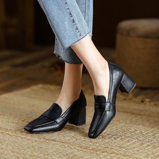 【预售5天】英伦复古风方头深口粗跟高跟小皮鞋春秋季新款大码优雅乐福鞋女NJMK&K122 商品图1