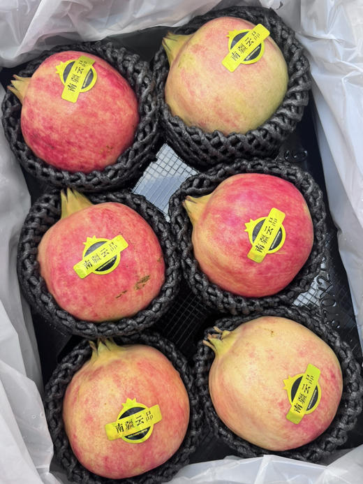 南疆软籽石榴，突尼斯软籽石榴，精品超大果，净重6斤，6粒，礼盒装带礼袋 商品图3