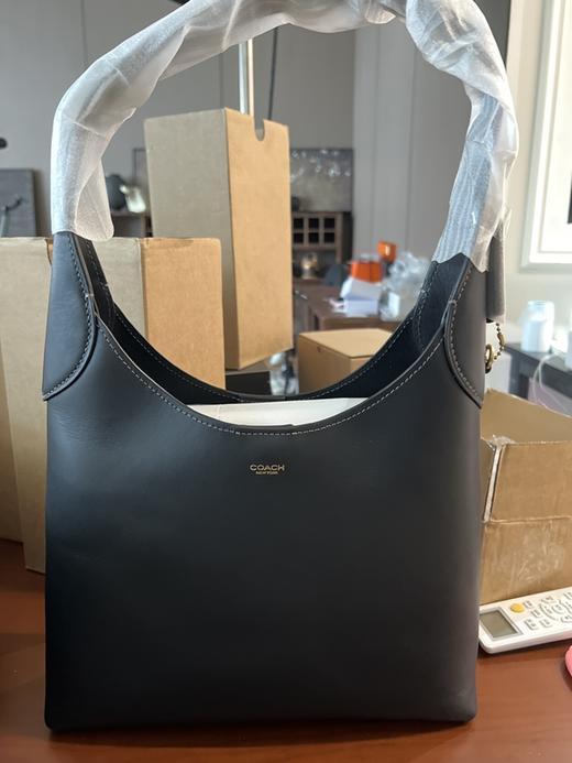 GZ215-蔻驰 Brooklyn 28 金色品牌Logo印花磁性按扣开合 粒面皮革 Hobo包手提单肩包(KS*MM) 商品图8