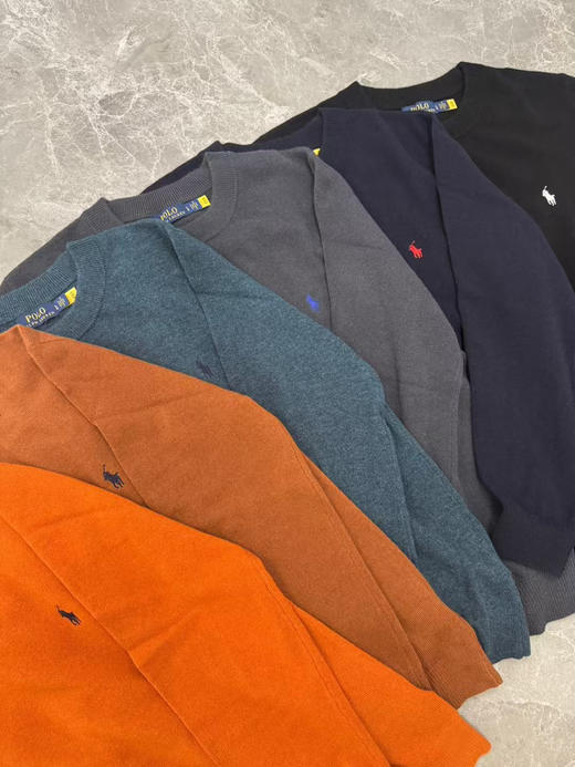 原单正品 RALPH LAUREN经典羊毛衫，优雅质感，定义绅士衣橱。
六个色，尺码S-XL
清货特价 商品图3