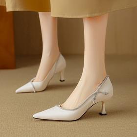 【预售5天】真皮气质白色高跟鞋女细跟春秋新款法式婚纱新娘鞋子中跟尖头单鞋DB&M6178