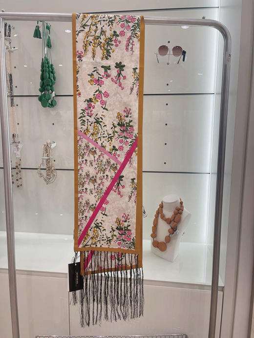 国内现货！Maxmara丝巾 付款秒发480元亏本清仓！配购物袋！ 商品图0