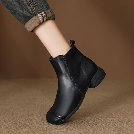 FR 85027马丁靴软底舒适真皮复古粗跟短靴 商品图3