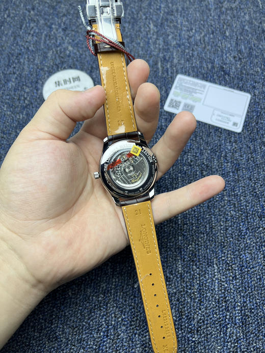 AF浪琴名匠3点历系列 名匠42mm 经典数字面 男士腕表
机芯：搭载改L888.5 商品图6