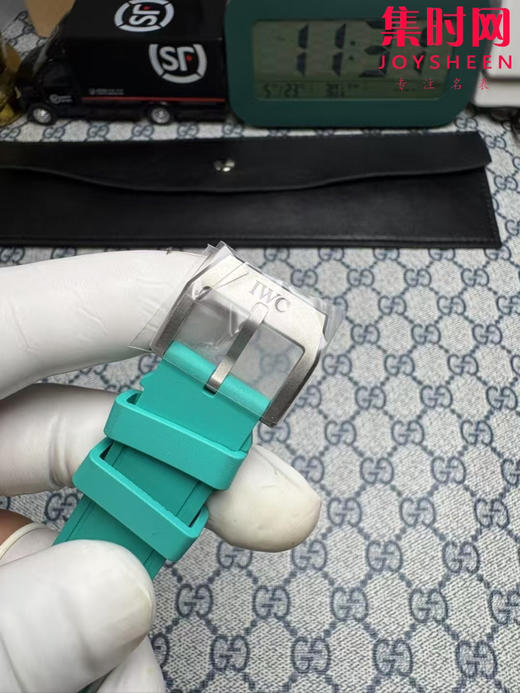 IWC万国 M+飞行员系列IW328210 马克20 马克二十 IWC-梅赛德斯- AMG马石油F1车队特别款 F1赛车 男士腕表 商品图5