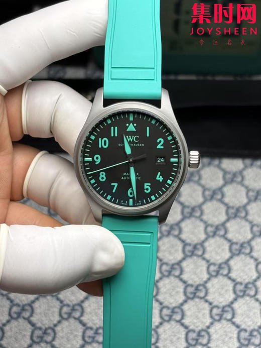 IWC万国 M+飞行员系列IW328210 马克20 马克二十 IWC-梅赛德斯- AMG马石油F1车队特别款 F1赛车 男士腕表 商品图0